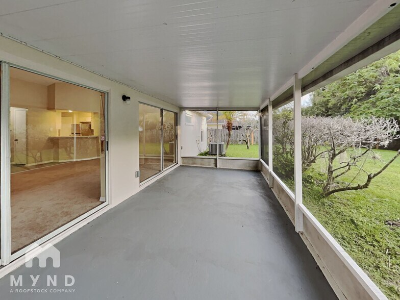 Building Photo - 8150 Tom Sawyer Dr