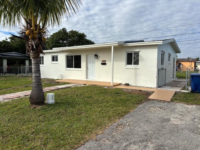 Building Photo - 14800 SW 104th Pl