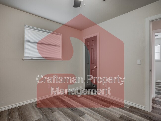 Building Photo - 231 NW 81st St