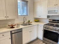 Building Photo - LUO-2538-2540 Highland Ave