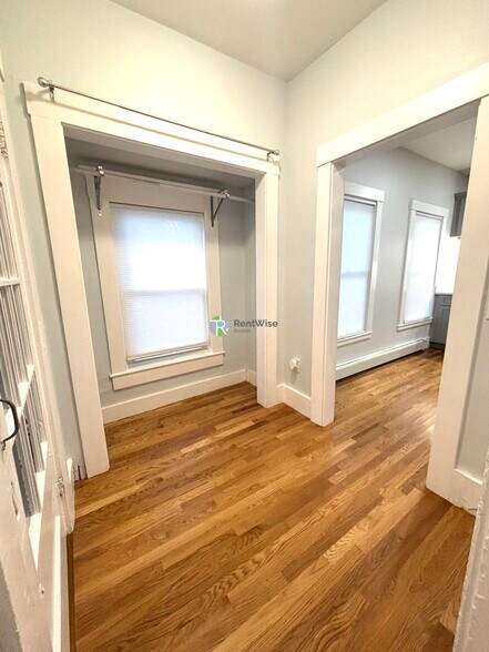 Building Photo - 1 Boline Pl