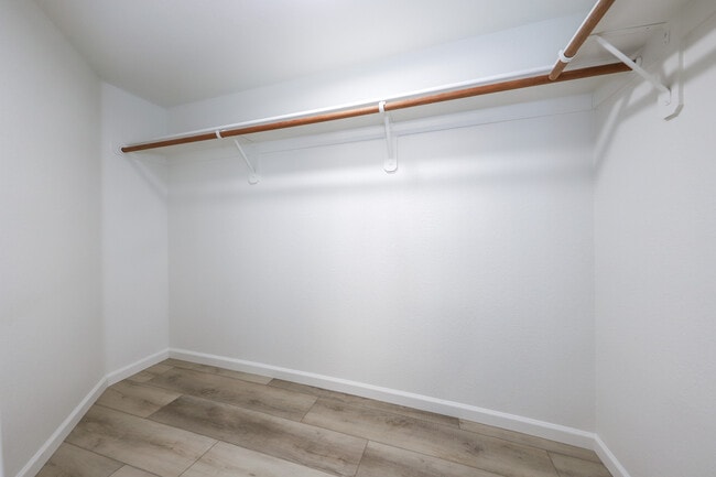 Building Photo - 3167 W Alexanderwood Dr