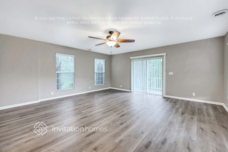Building Photo - 337 Moncrief Ave