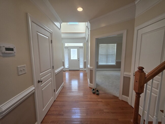 Building Photo - Spacious 4-Bedroom Home for Rent in Kings ...