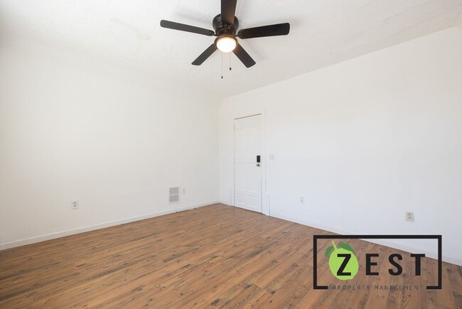Building Photo - Welcome Home!OPEN HOUSE THURSDAY MAY 1ST 6...