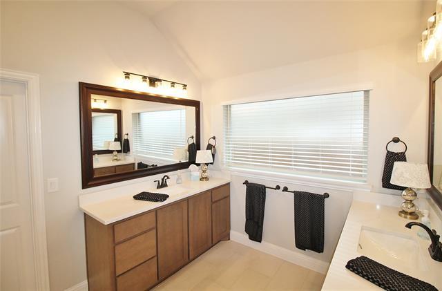 Building Photo - 217 Resting Pl Rd