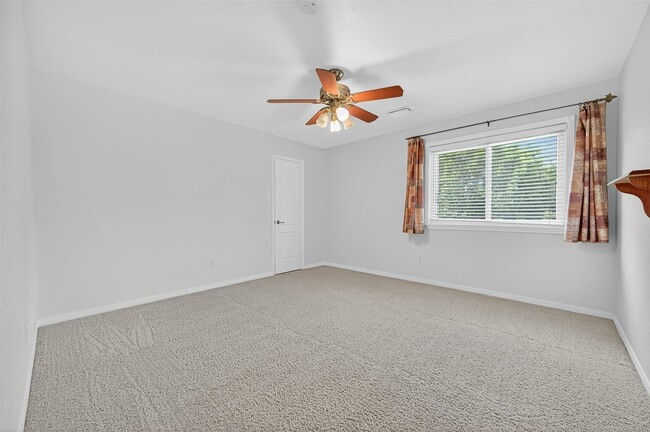 Building Photo - 2483 Hodges Bend Cir