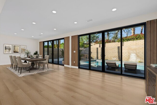 Building Photo - 70895 Ironwood Dr