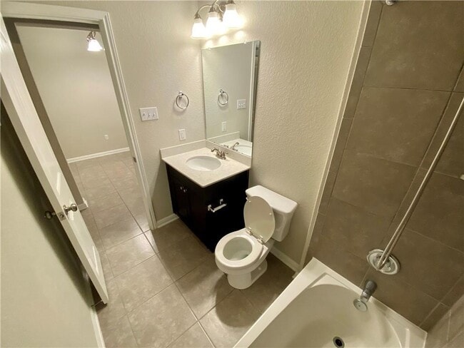 Building Photo - 7208 Longford Trail
