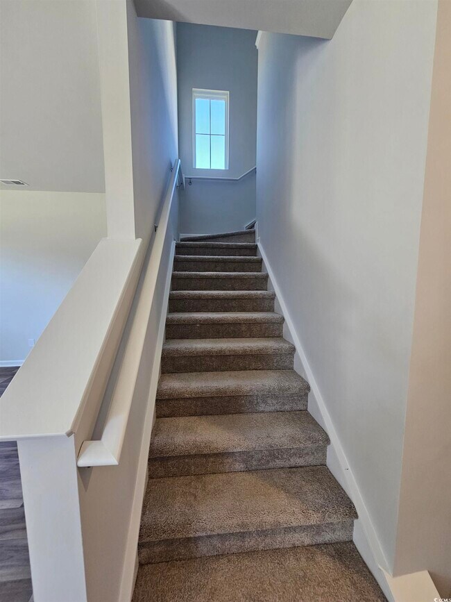 Building Photo - 760 Sturdy Root Pl