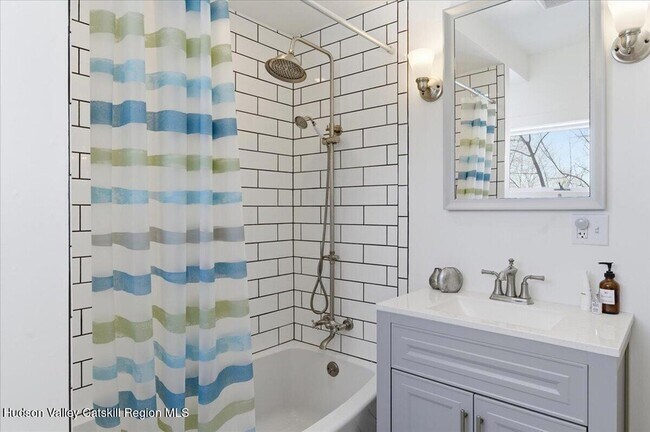 Building Photo - 5153 NY-9G