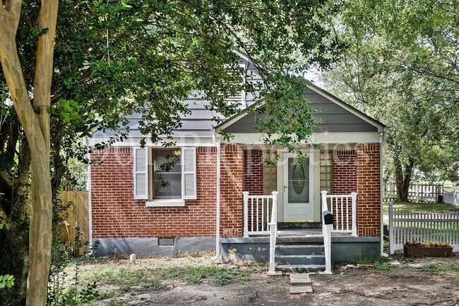 Building Photo - 3922 Spottswood Ave