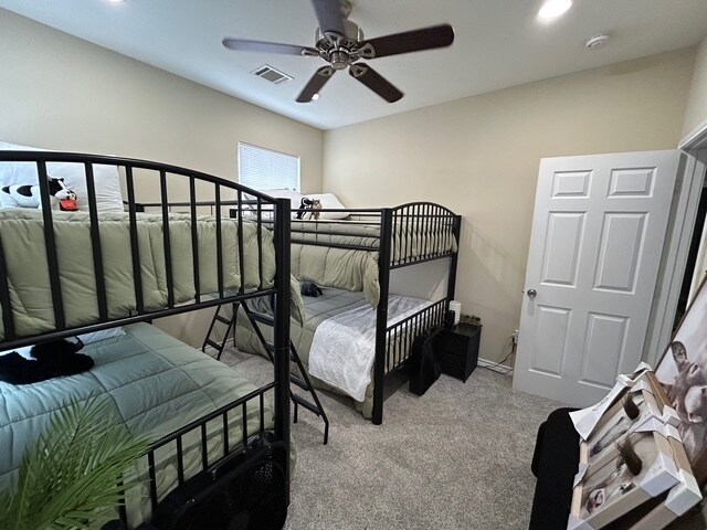 Building Photo - 735 Meadow Ln