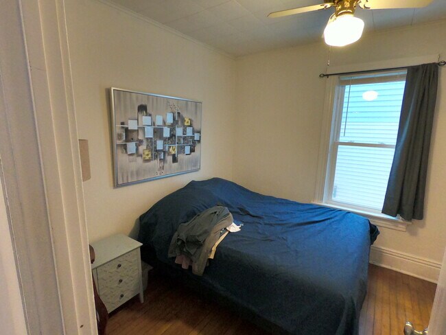 Building Photo - 2743 S Clement Ave