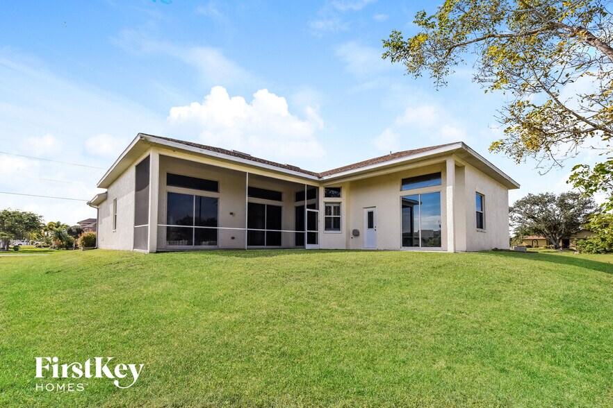 Building Photo - 507 SE 11th St