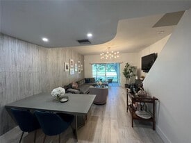Building Photo - 184 SW 96th Ave