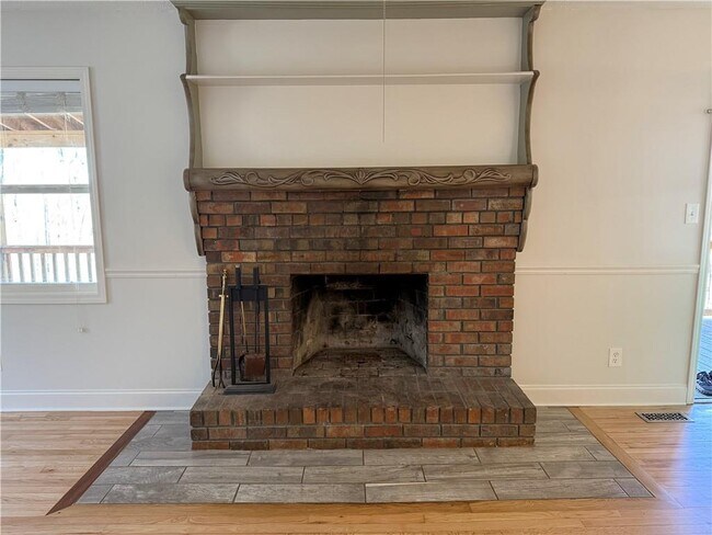 Building Photo - 456 Poverty Acres Rd