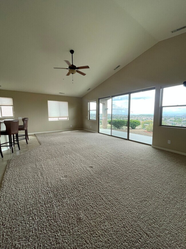 Building Photo - 1611 Cloudstone Dr