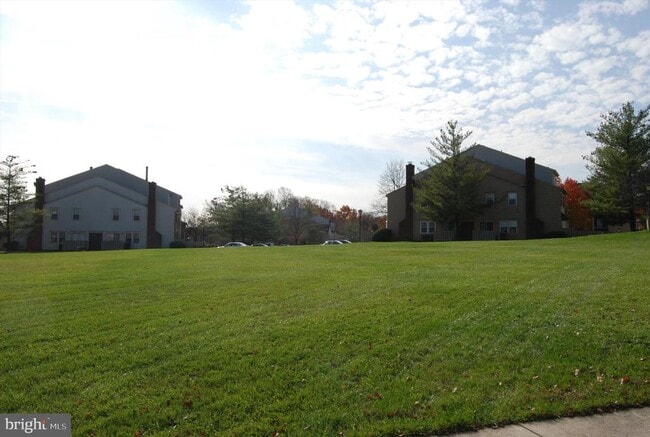 Building Photo - 13164 Musicmaster Dr