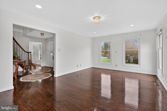 Building Photo - 20040 Bobwhite Ln