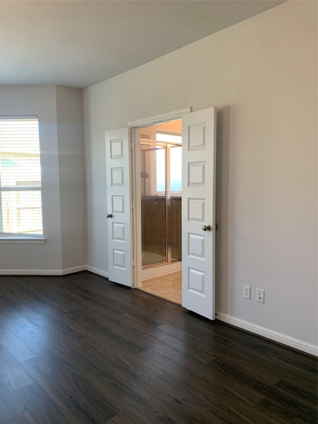 Building Photo - 18807 Fulvetta Haven Way