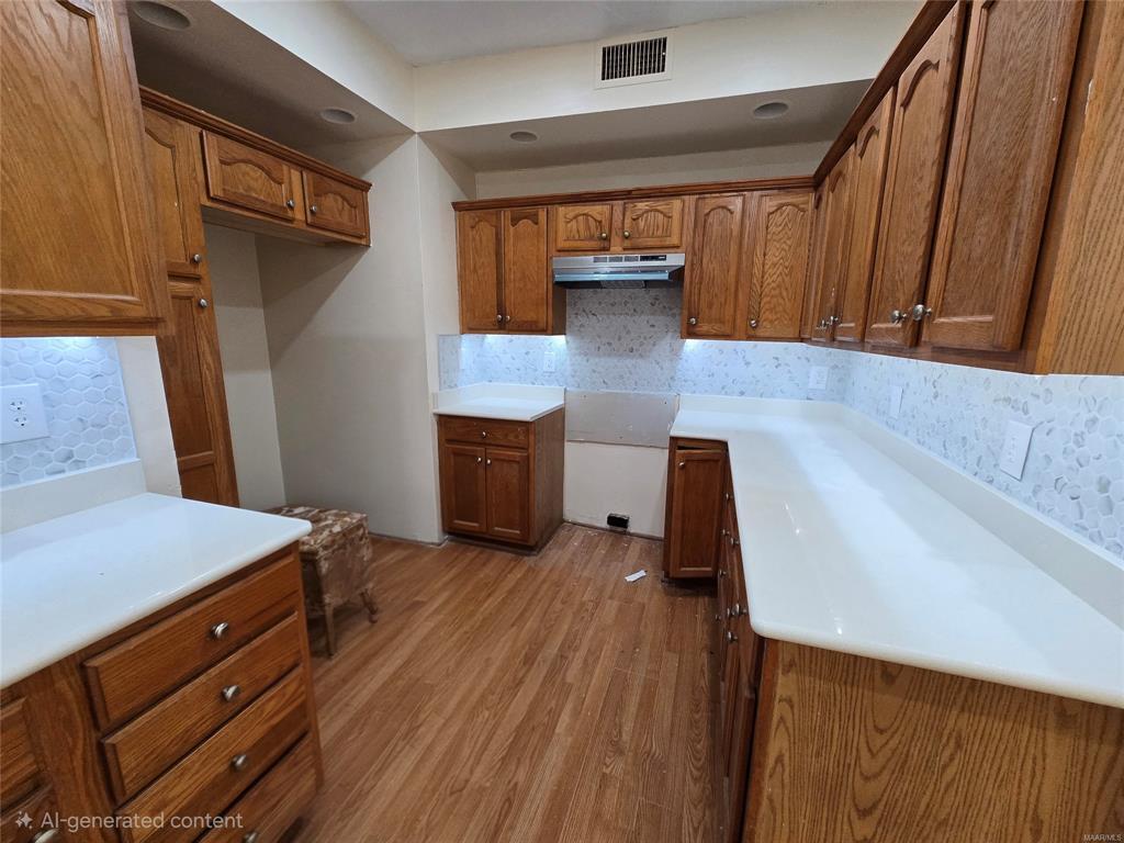 Building Photo - 2026 Bullard St