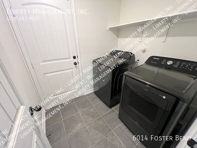 Building Photo - 6014 Foster Bend
