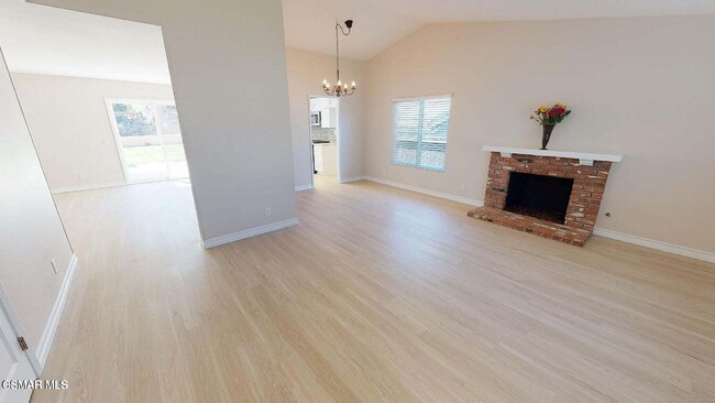 Building Photo - 89 Los Vientos Dr