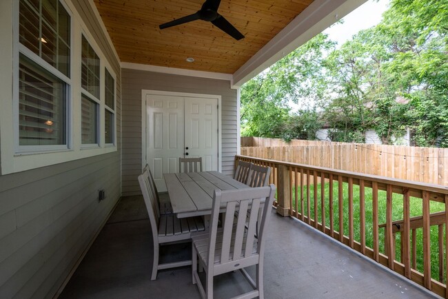 Building Photo - **Newly constructed beautiful home - locat...