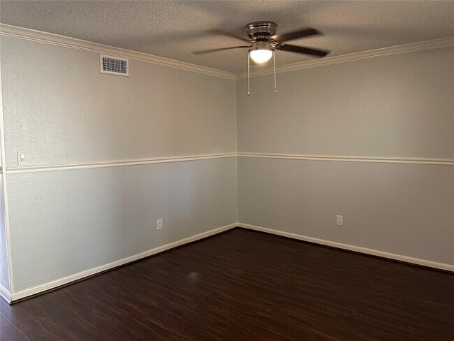 Building Photo - 12562 Newbrook Dr