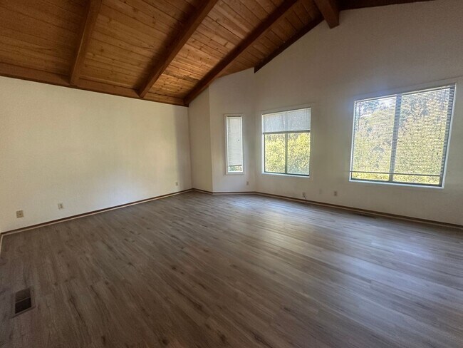 Building Photo - 2 Story Home in Soquel