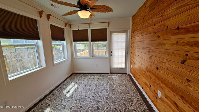 Building Photo - 111 Gobblers Way