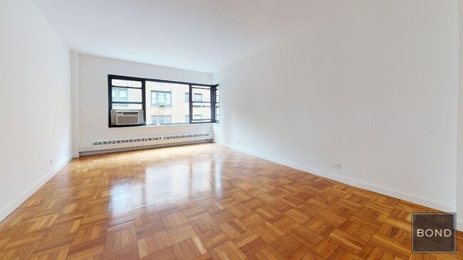 Primary Photo - 412 E 55th St