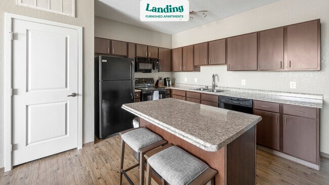 Building Photo - 550 Viridian Dr