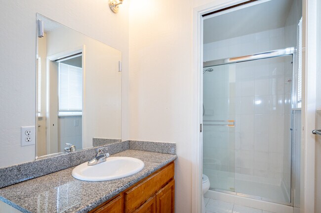 Building Photo - 1034 Shoal Dr