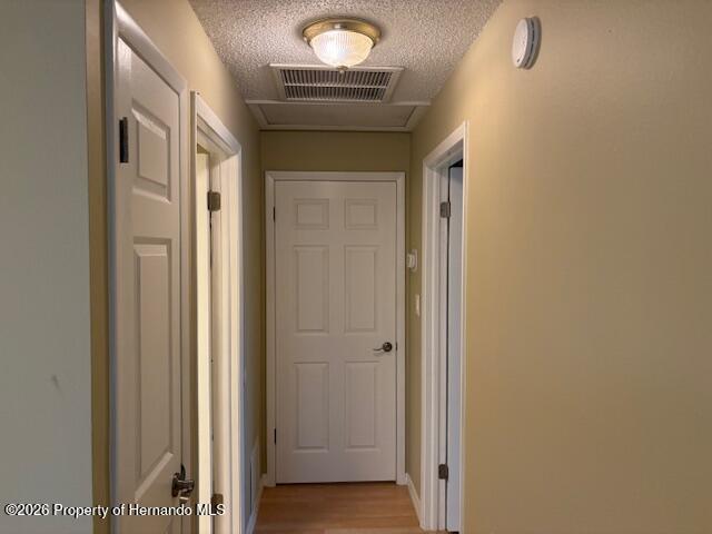 Building Photo - 6165 Chesham Dr