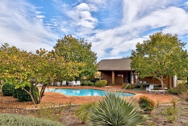 Building Photo - 11417 Lost Maples Trail