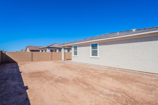 Building Photo - 8147 E Paloma Ave