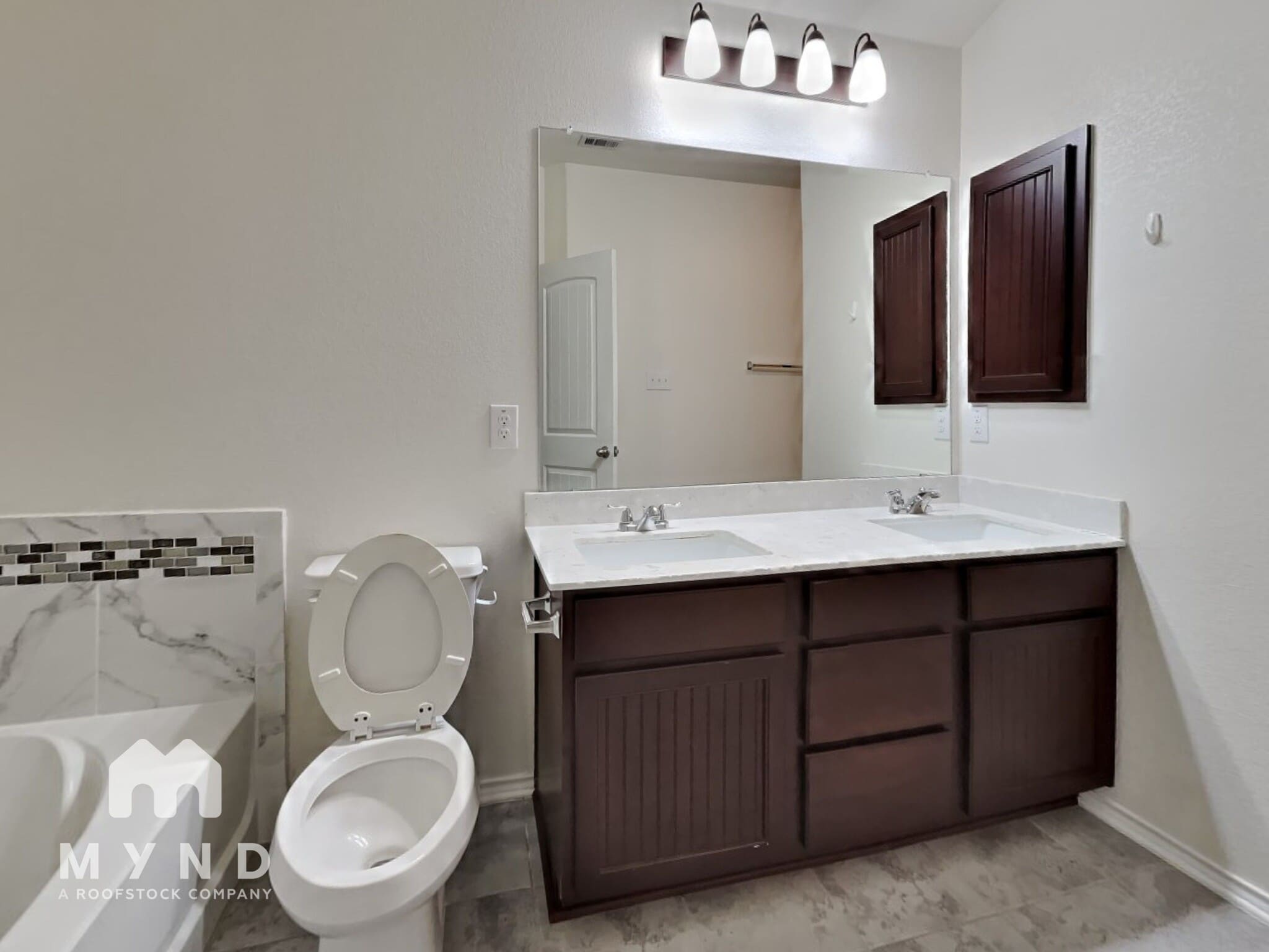 Building Photo - 17310 Headstock Rd