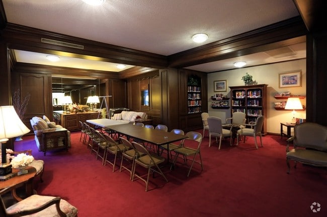 Interior Photo - Park Towers East