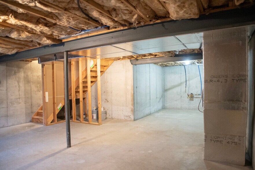 Building Photo - 6 Parkview Ter