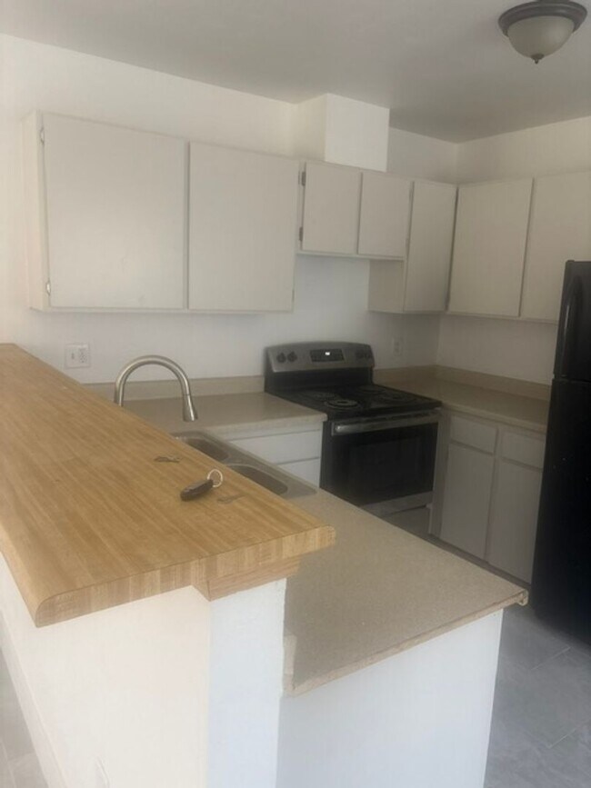 Building Photo - 2665 Bryandouglas Dr
