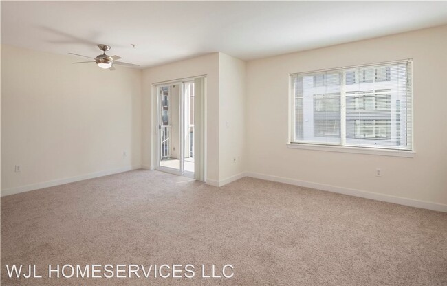 Building Photo - 2 br, 2 bath House - 1545 NW 57th St #311