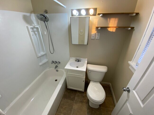 Building Photo - 2103 Delaware St