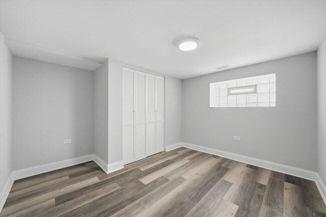 Building Photo - 7940 S Perry Ave