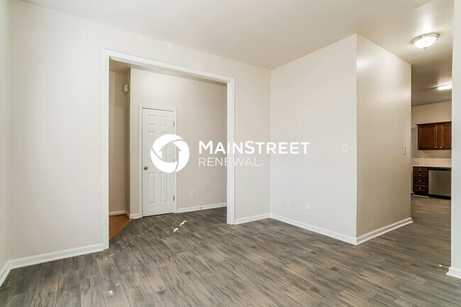 Building Photo - 4 Bedroom Pet-Friendly Home in KNIGHTDALE, NC with Main Street Renewal