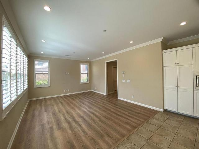 Building Photo - 3 bedroom in Irvine CA 92620