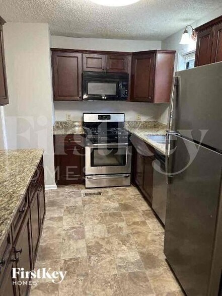 Building Photo - 4430 Lost Mountain Dr