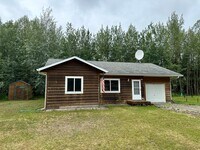 Building Photo - 2 Bed/ 2 Bath Single Family Home With a Ga...