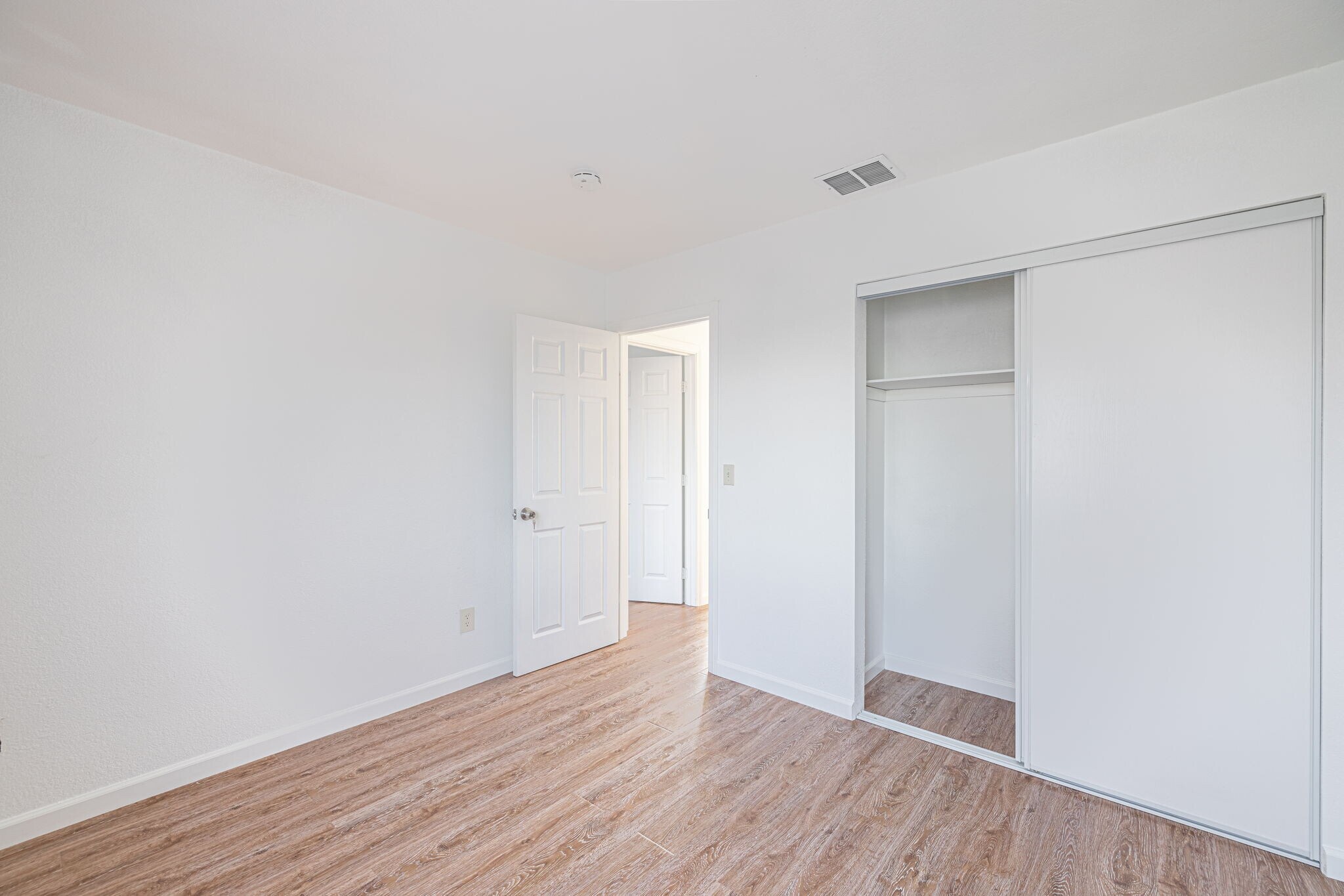 Building Photo - 38659 Angele Trumpet Ct